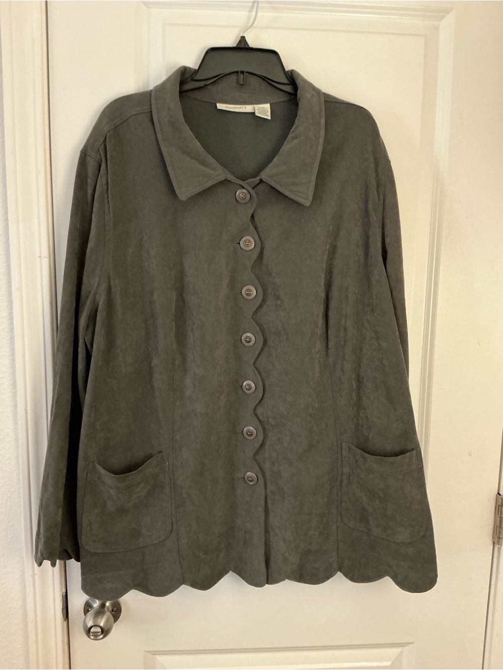 Roaman's Olive Green Faux Suede Scalloped Trim Button Up Shacket Jacket 26W